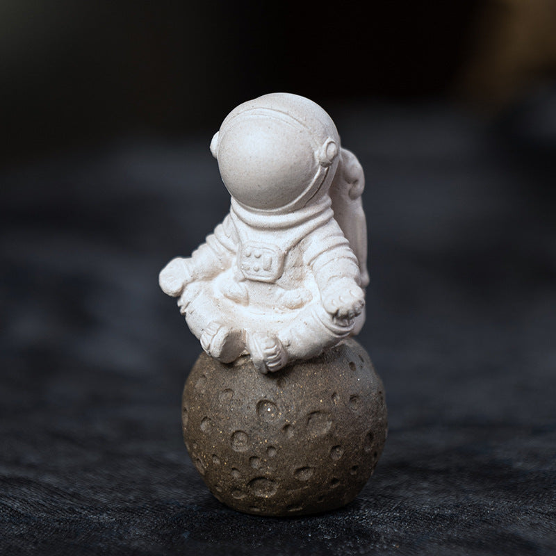 RORA Creative Zisha Astronaut Tea Pet